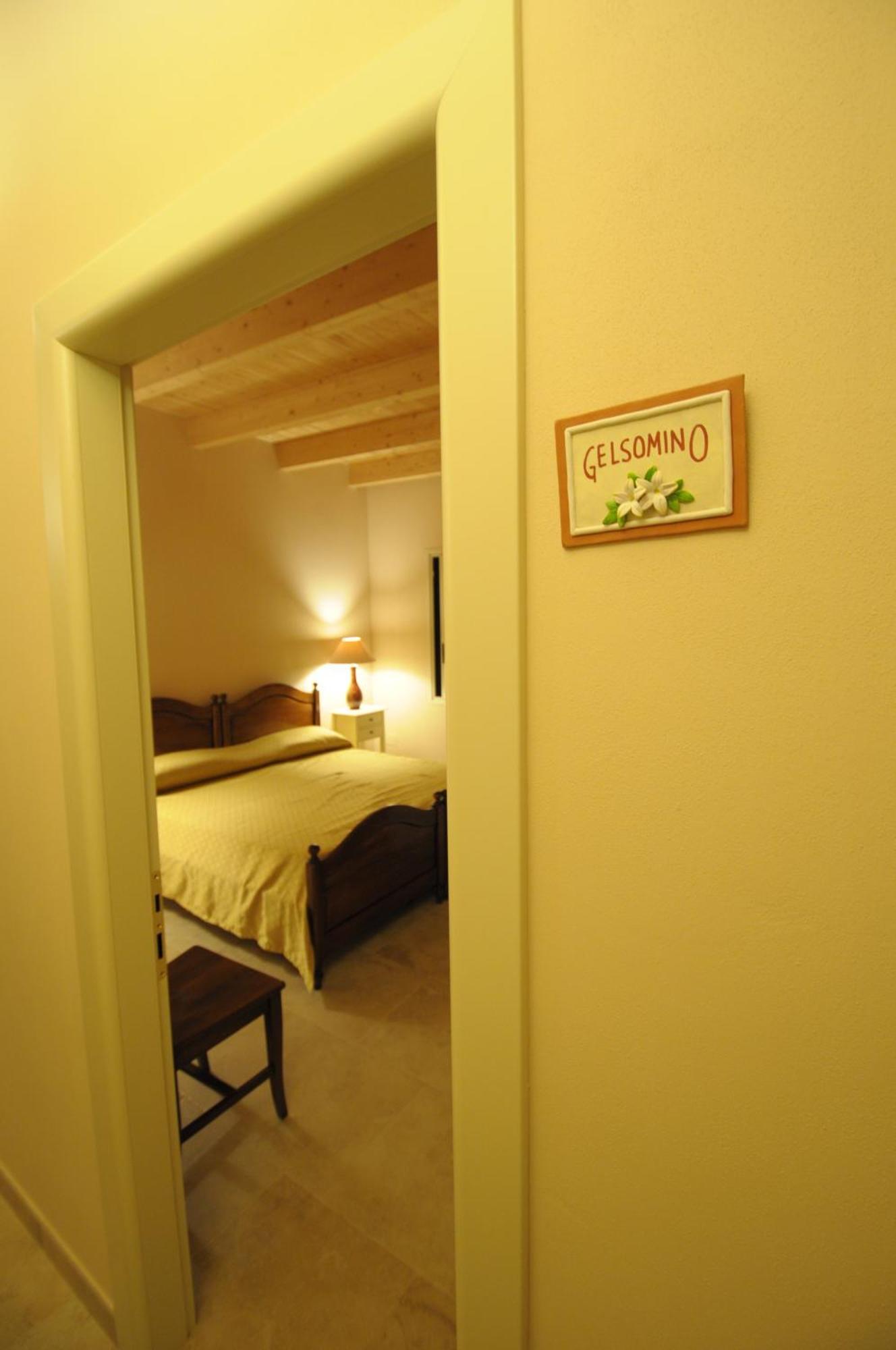 Tenuta Monaci La Murra Carmiano  Quarto foto